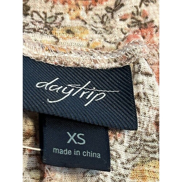 Buckle Daytrip floral blouse Women’s XS Ditzy Cottagecore Lightweight Boho Pink - Picture 4 of 15